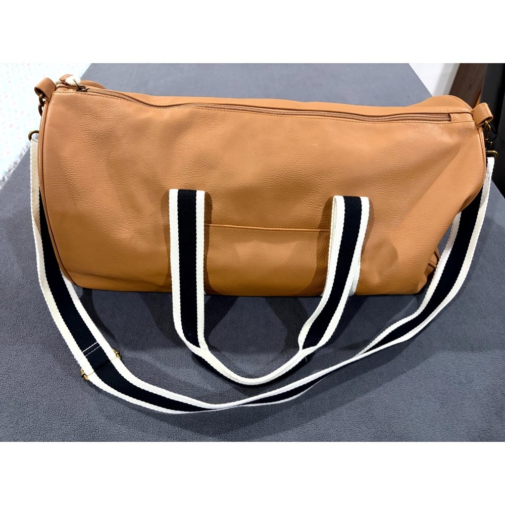 Universal Thread Duffle Bag Brown Pebbled Leather, Pockets Weekender Bag